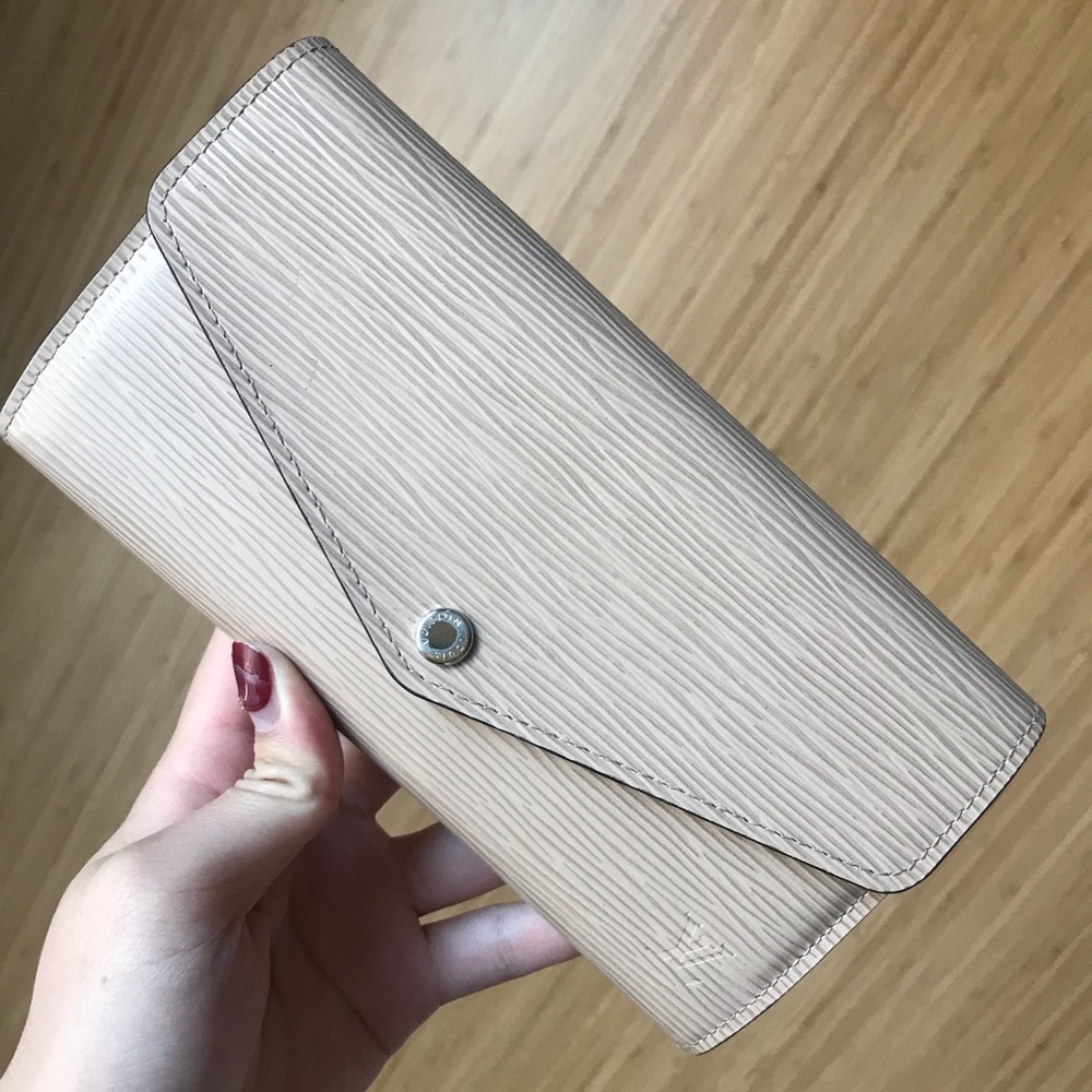 Louis Vuitton Sarah NM3 EPI Wallet, color: Dune